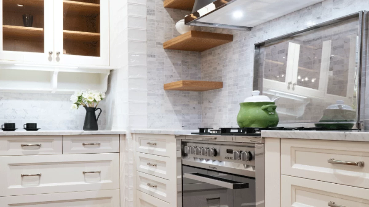 St. Martin Bellrose Rift White Oak & Simply White